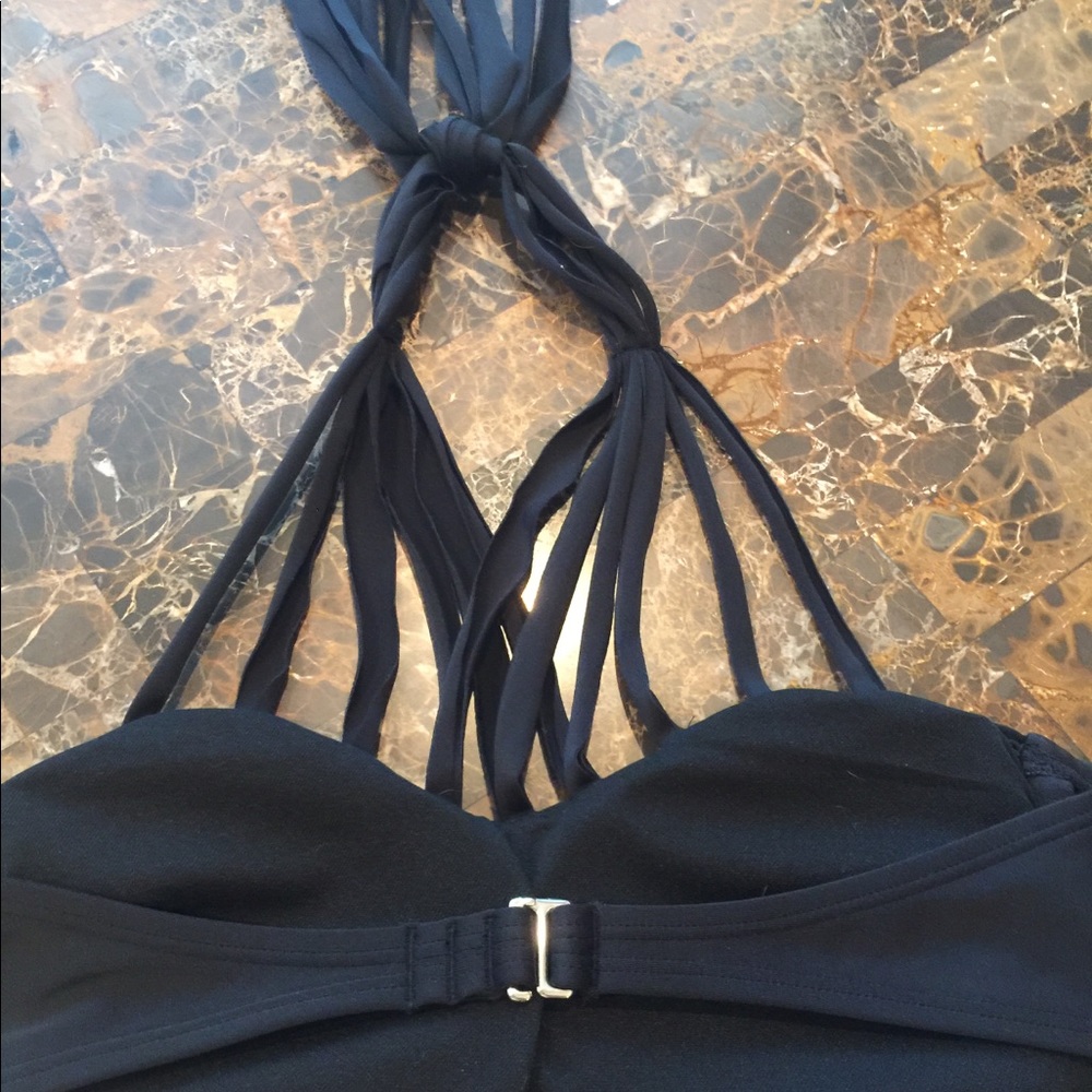 Bundled swim suits - Picture 5 of 8